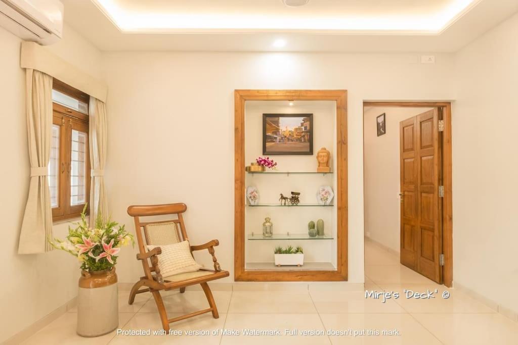 Mirje'S Deck - Homestay - Family Rooms Kolhapur Bagian luar foto