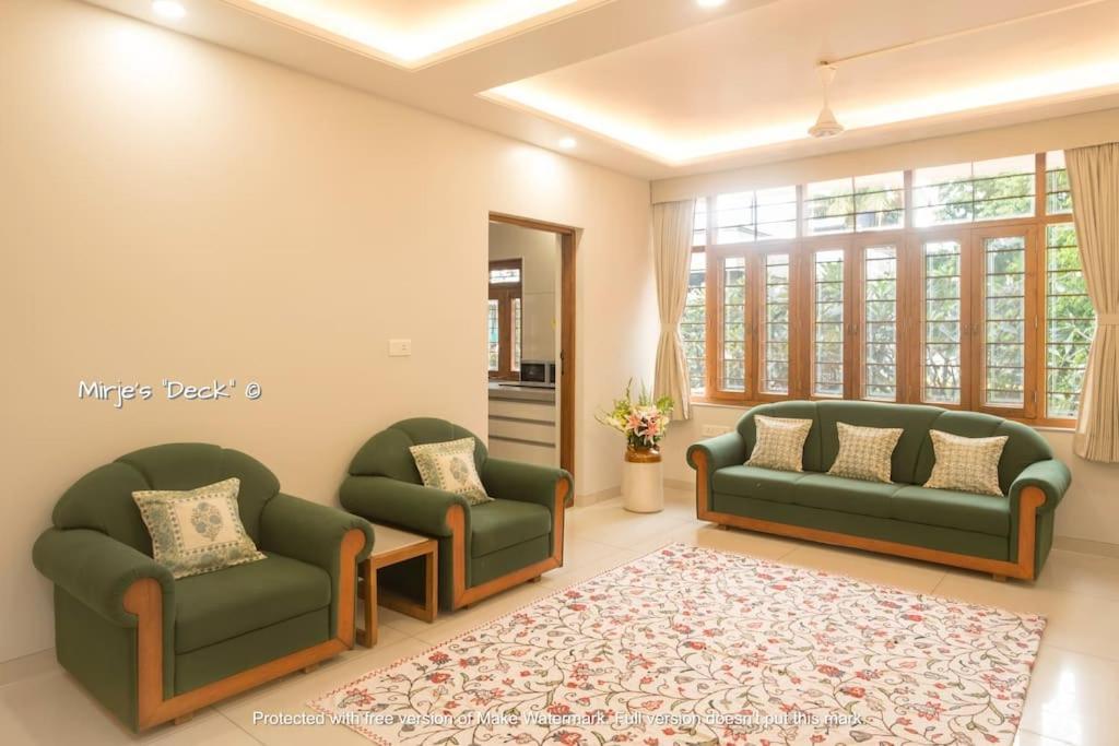 Mirje'S Deck - Homestay - Family Rooms Kolhapur Bagian luar foto